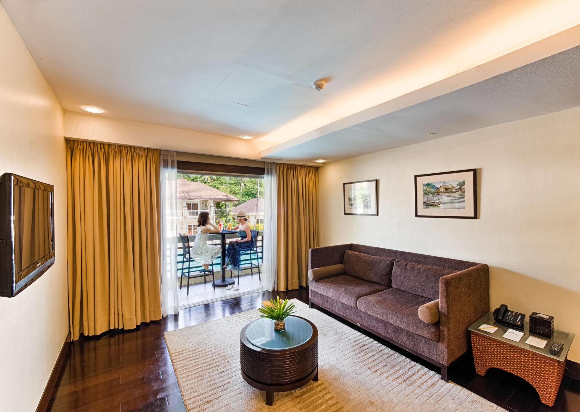 Four Points By Sheraton Palawan Puerto Princesa Dış mekan fotoğraf